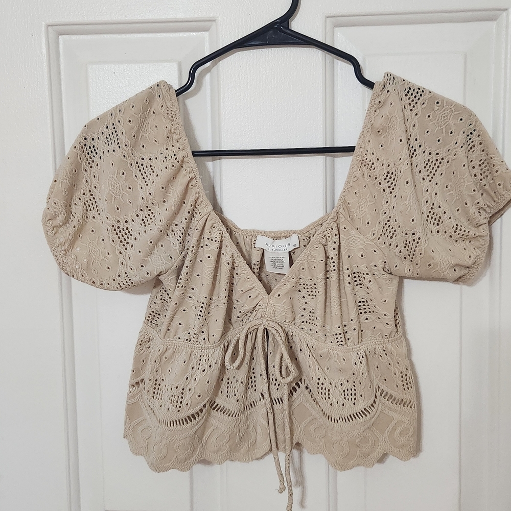 Elegant Beige Eyelet Blouse with Puff Sleeves